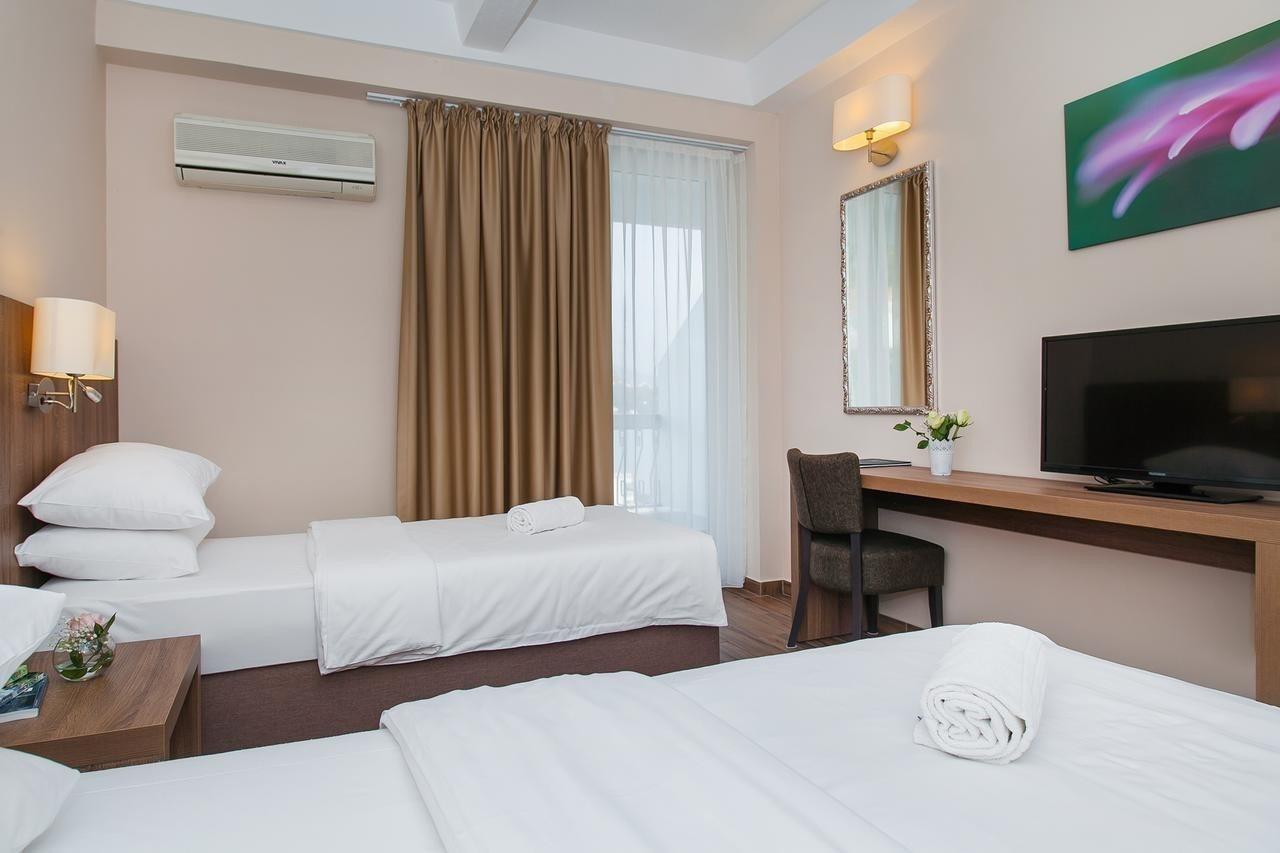 Sato Conference And Spa Hotel Sutomore Exterior photo